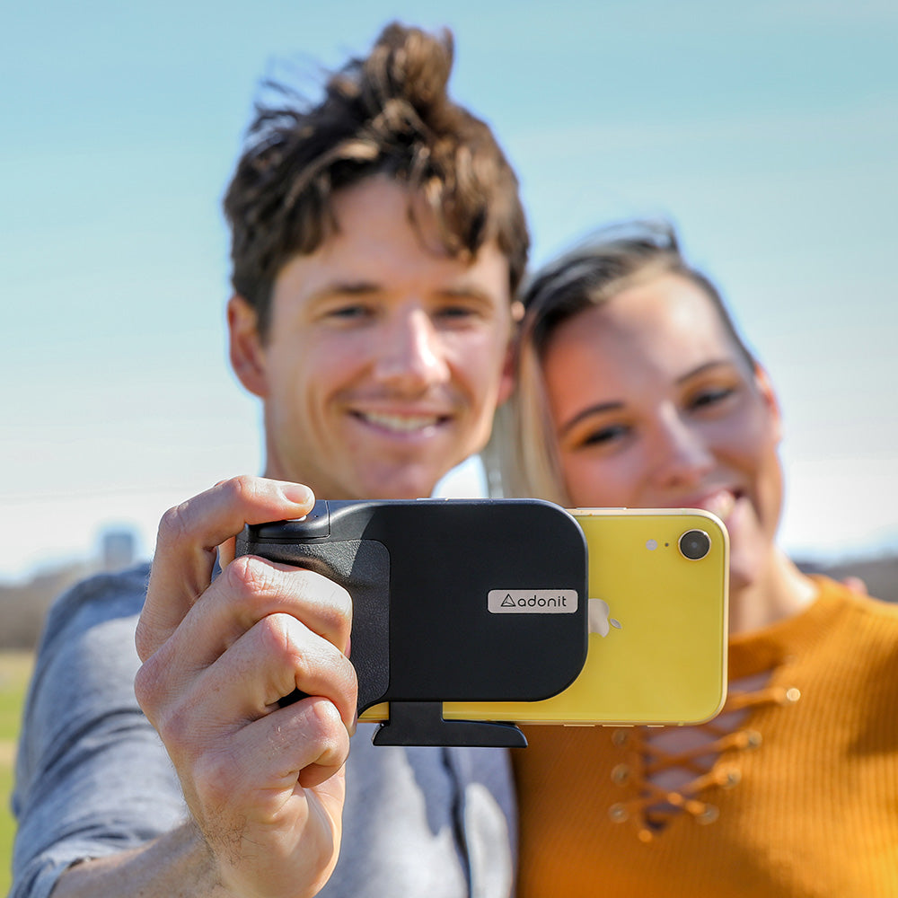 adonit-photogrip-qi-smartphone-griff-mit-qi-ladung-und-bluetooth-fernausl-ser image 3