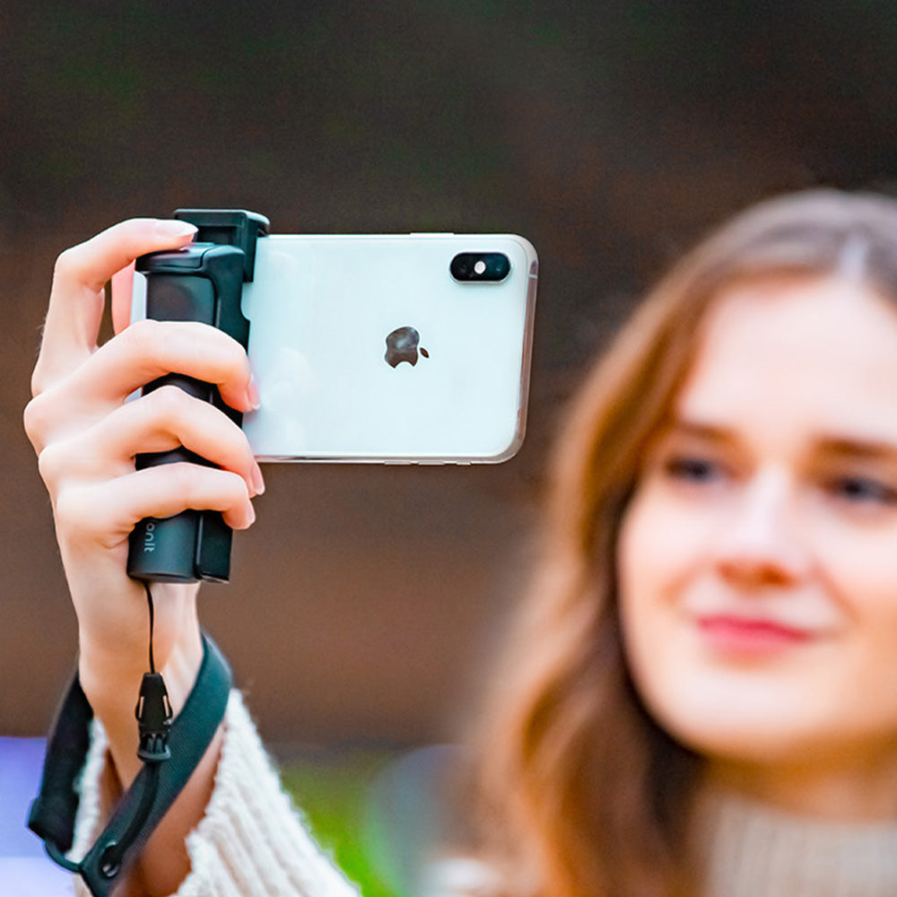adonit-v-grip-handy-griff-mit-500mm-selfie-stick-und-bluetooth-fernausl-ser image 2
