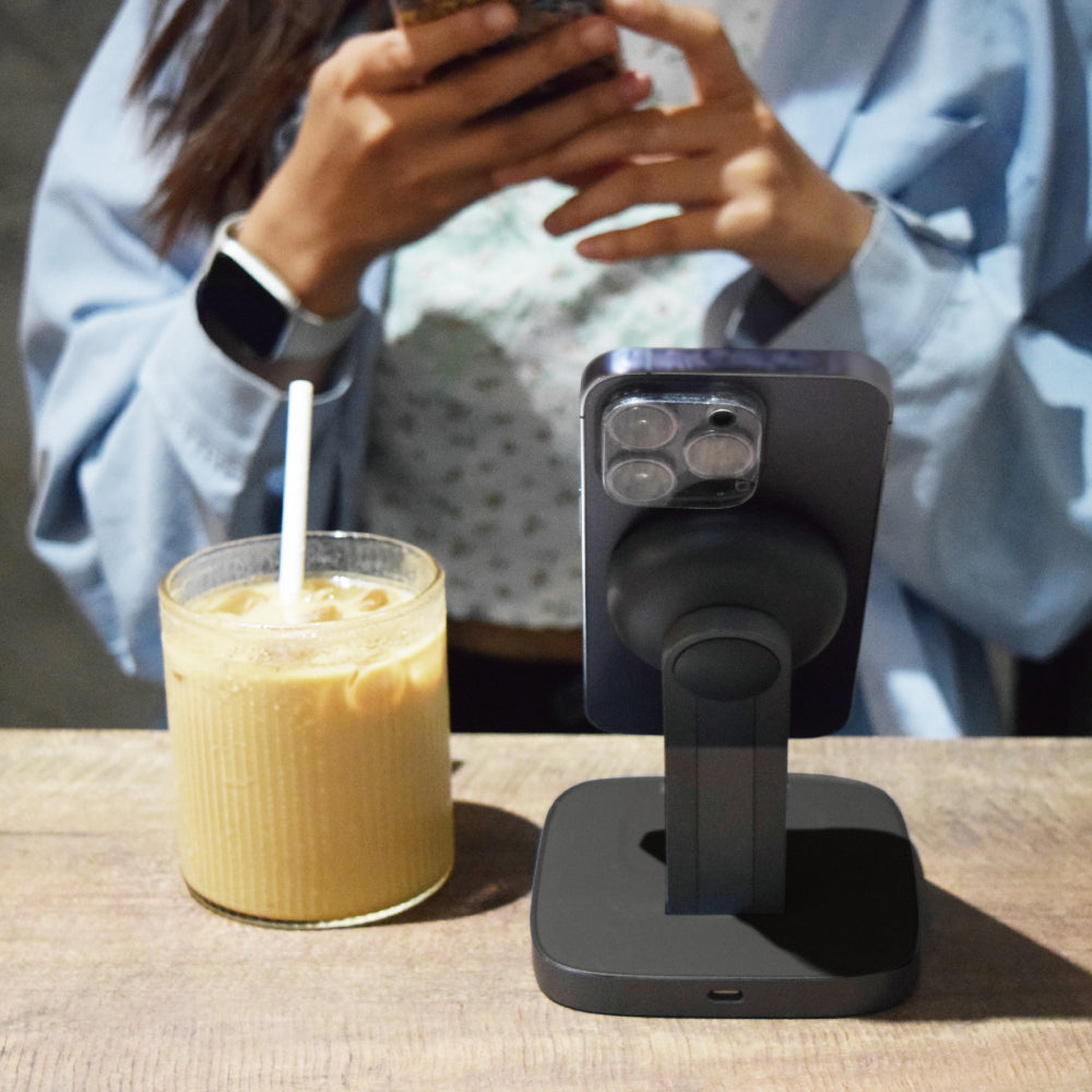 adonit-2-in-1-qi2-wireless-charger-stand-15w-5w-ladestation image 2