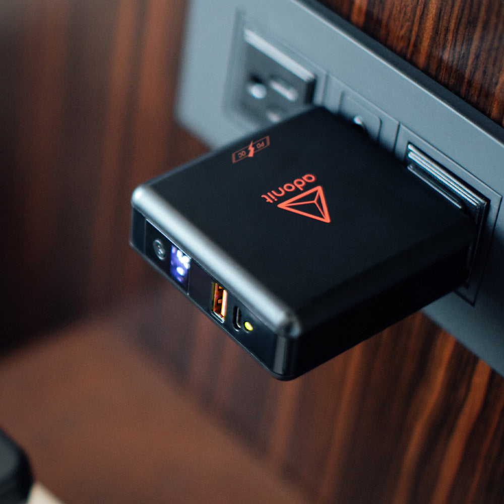 adonit-travelcube-pro-reise-ladew-rfel-mit-18w-usb-c-pd-und-qi-wireless-charger image 2