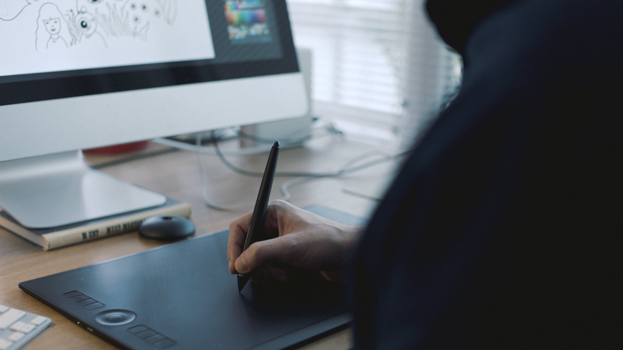 wacom-intuos-pro-large-grafik-tablett-mit-bluetooth-pro-pen-2-8192-druckstufen image 2